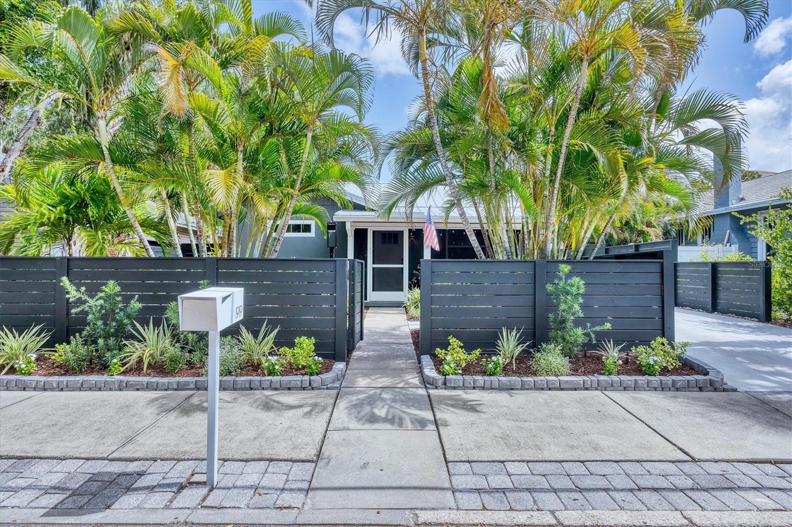 Details for 1919 Laurel Street, SARASOTA, FL 34236