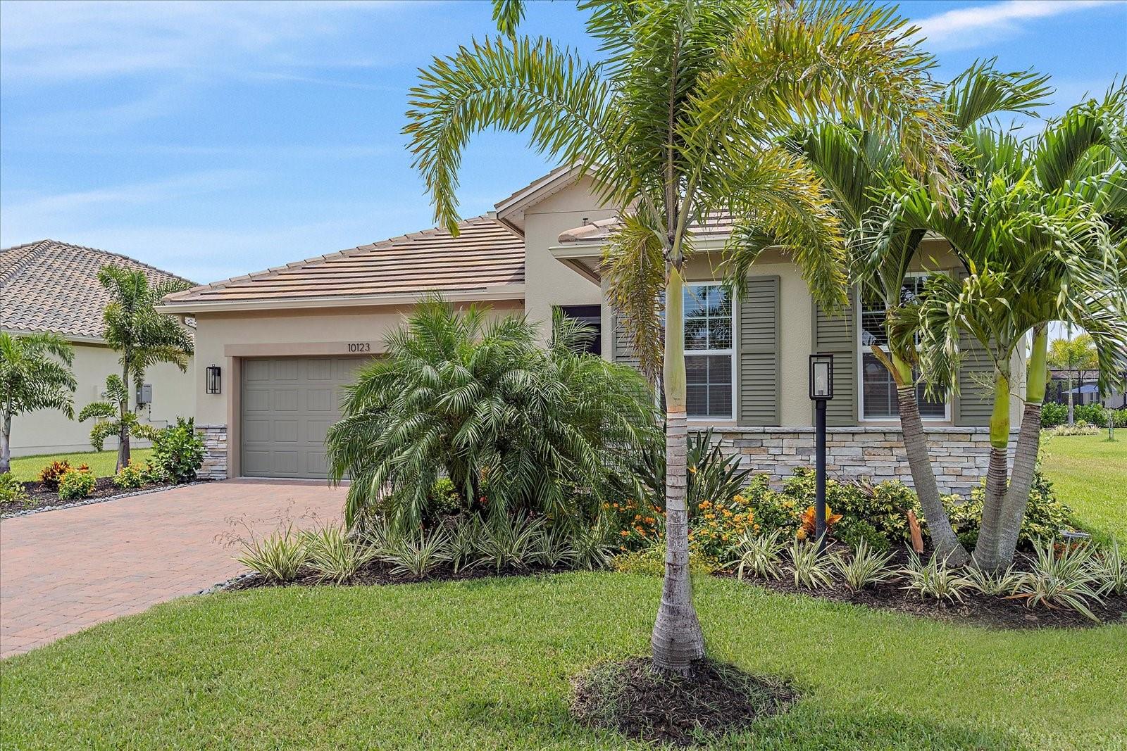 Details for 10123 Carnoustie Place, BRADENTON, FL 34211