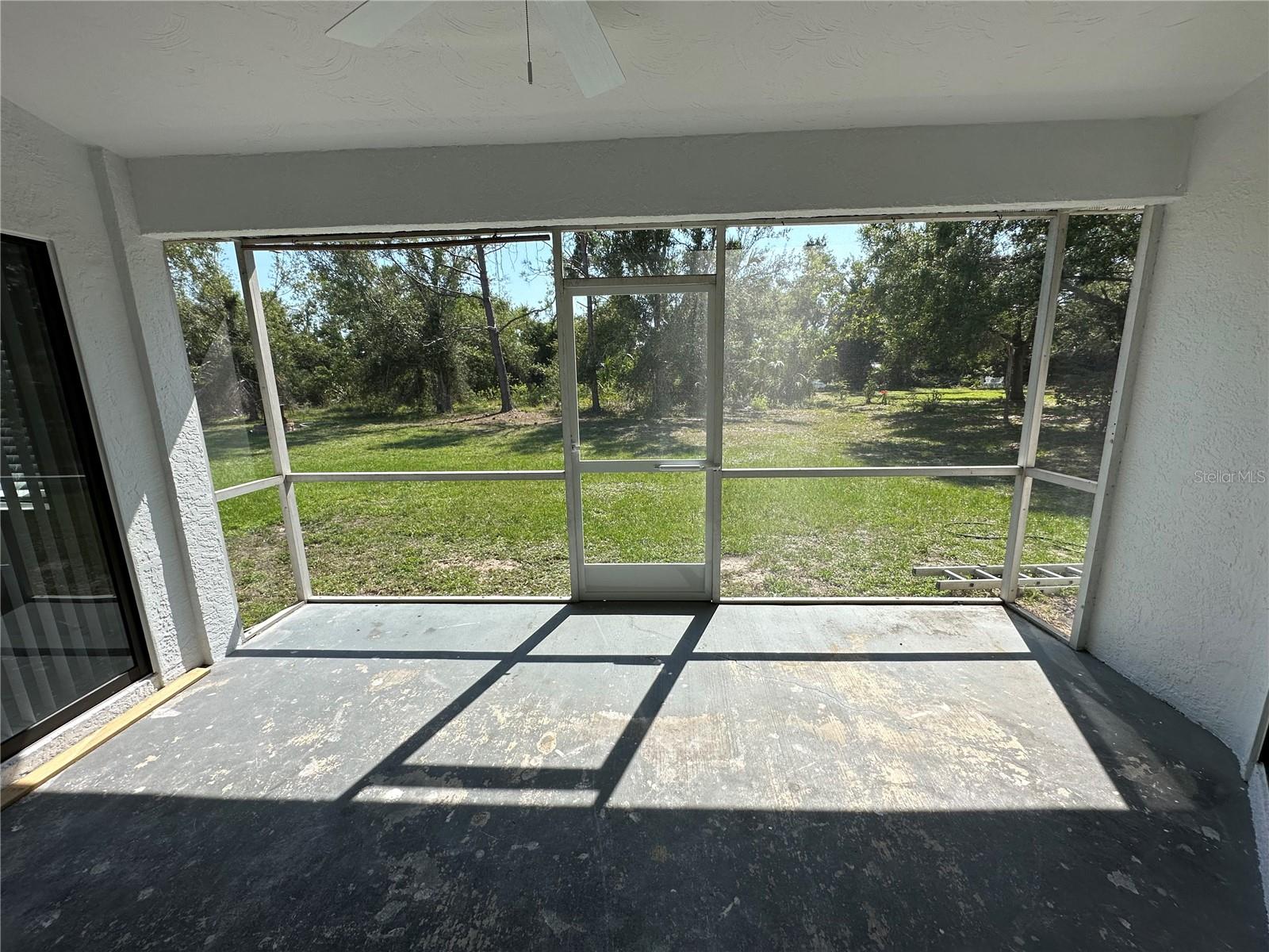 Image 18 of 57 For 1471 Capricorn Boulevard A & B