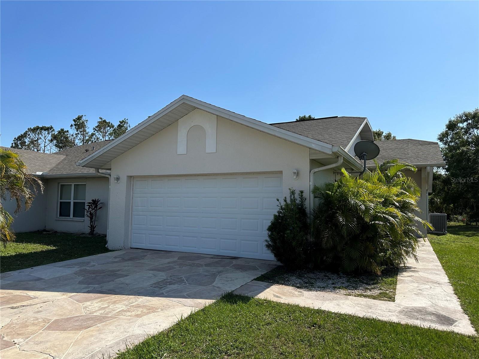 Image 2 of 57 For 1471 Capricorn Boulevard A & B