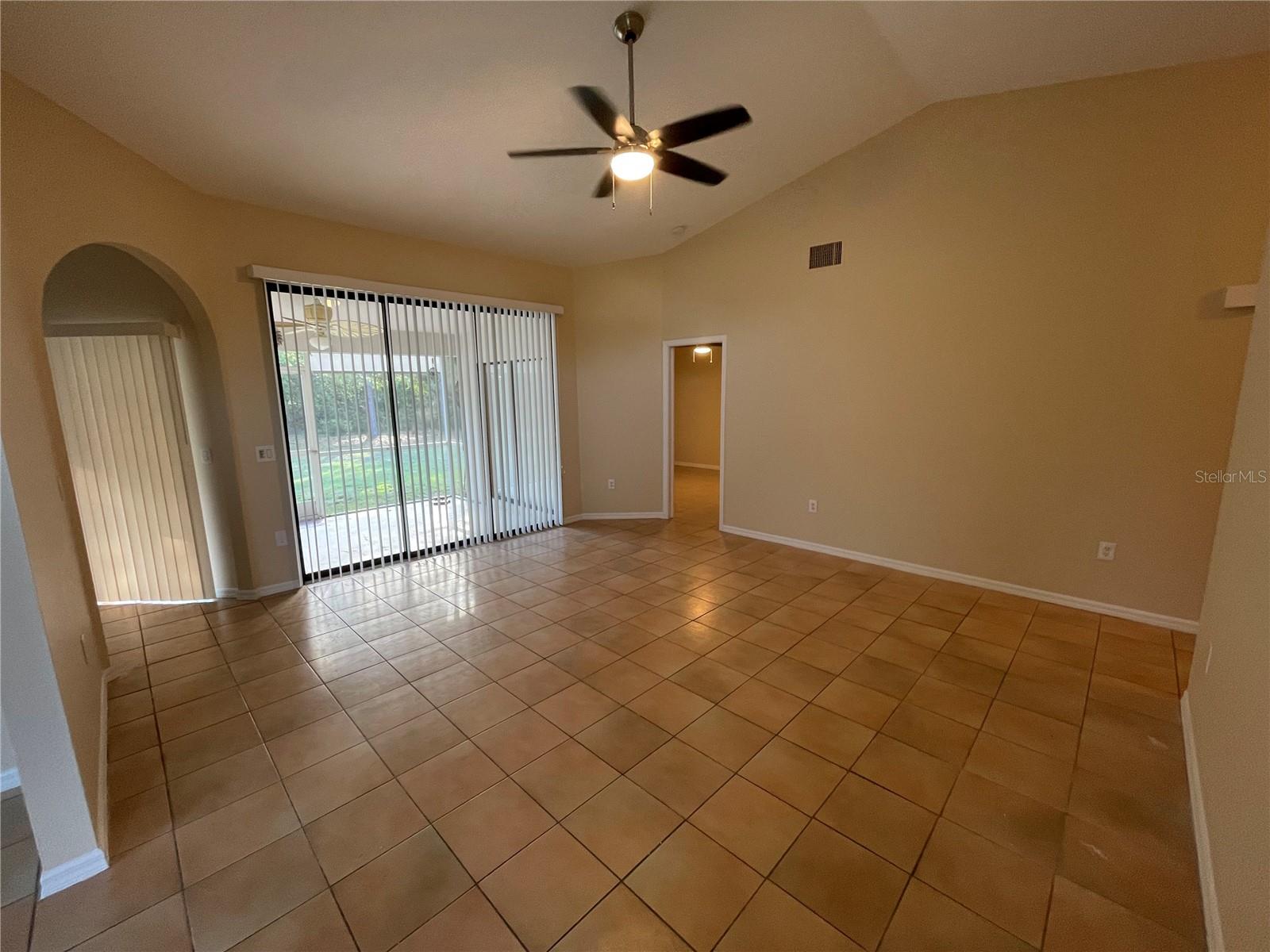 Image 21 of 57 For 1471 Capricorn Boulevard A & B