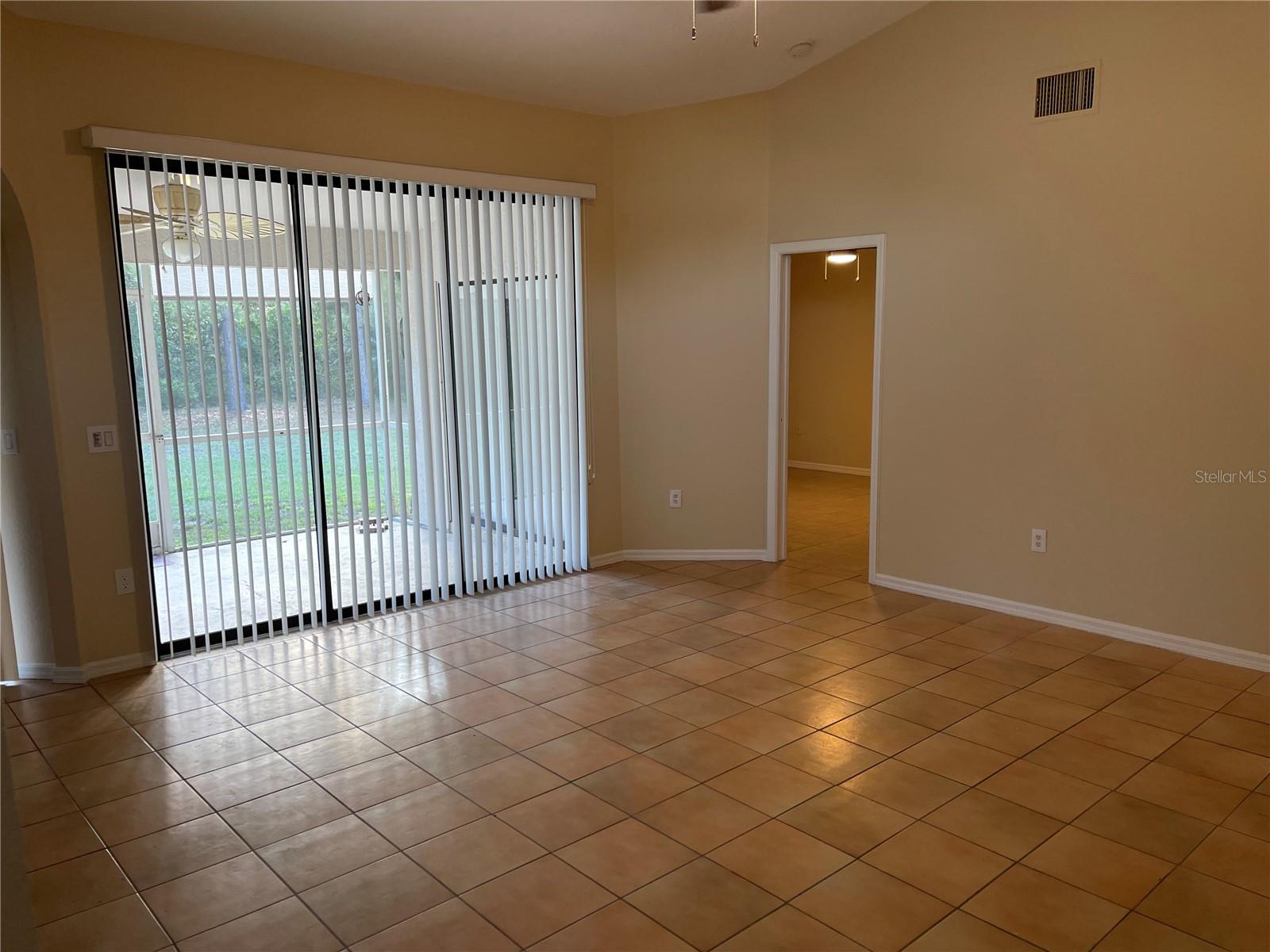 Image 22 of 57 For 1471 Capricorn Boulevard A & B