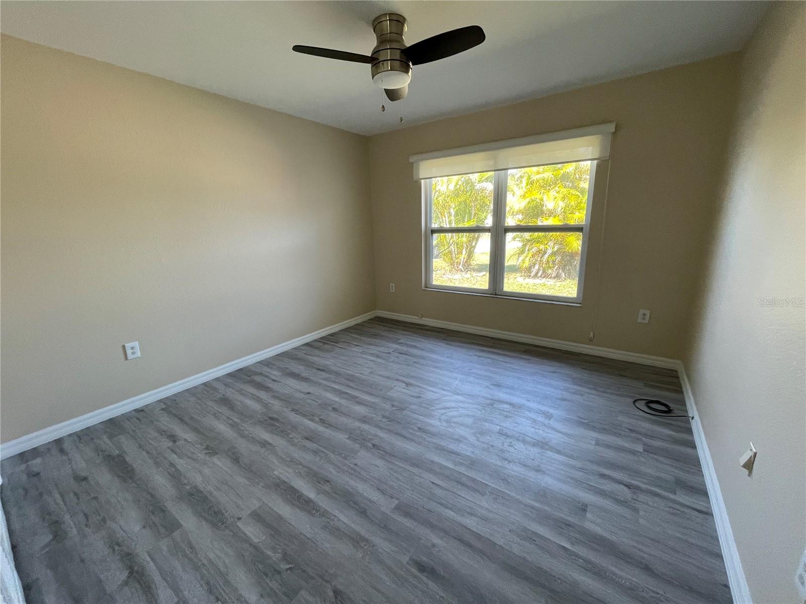 Image 31 of 57 For 1471 Capricorn Boulevard A & B