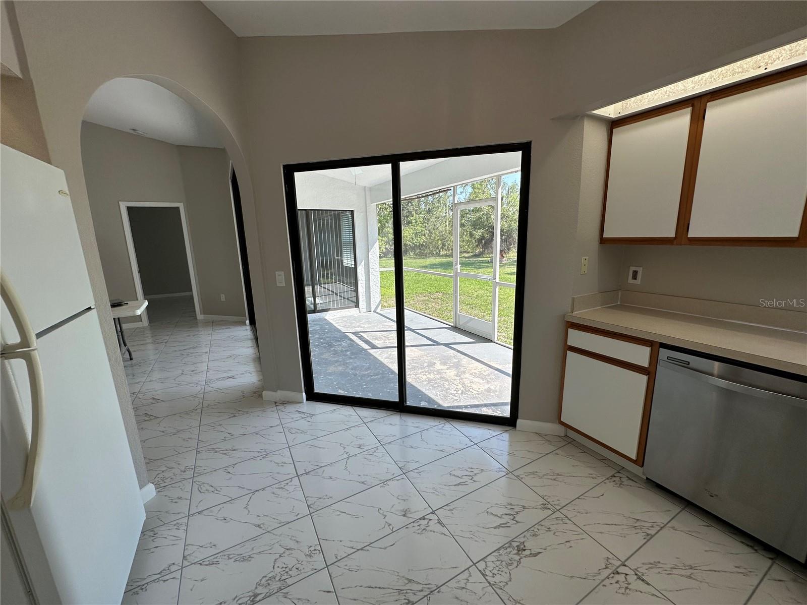 Image 5 of 57 For 1471 Capricorn Boulevard A & B