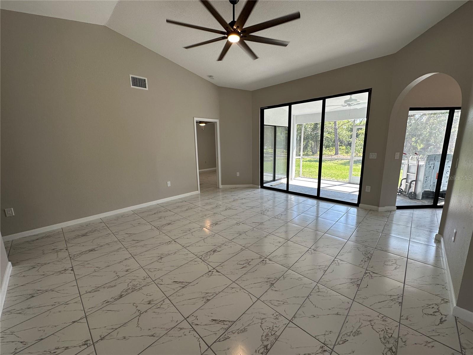 Image 6 of 57 For 1471 Capricorn Boulevard A & B
