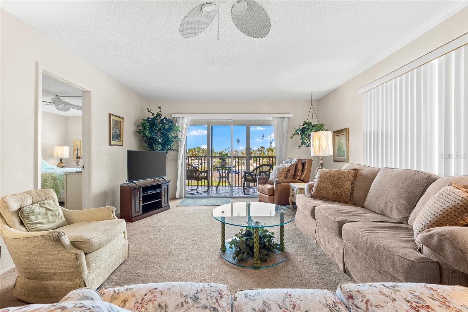 Image 16 of 83 For 5600 Beach Way Drive 201