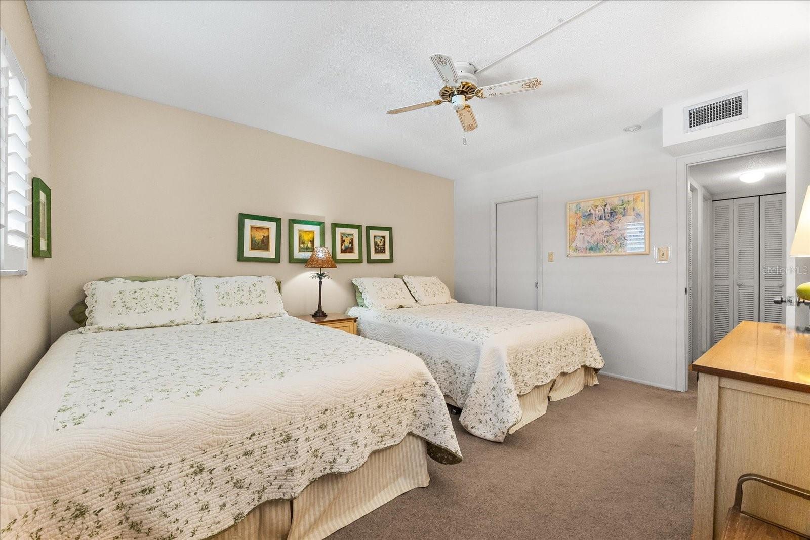 Image 21 of 83 For 5600 Beach Way Drive 201