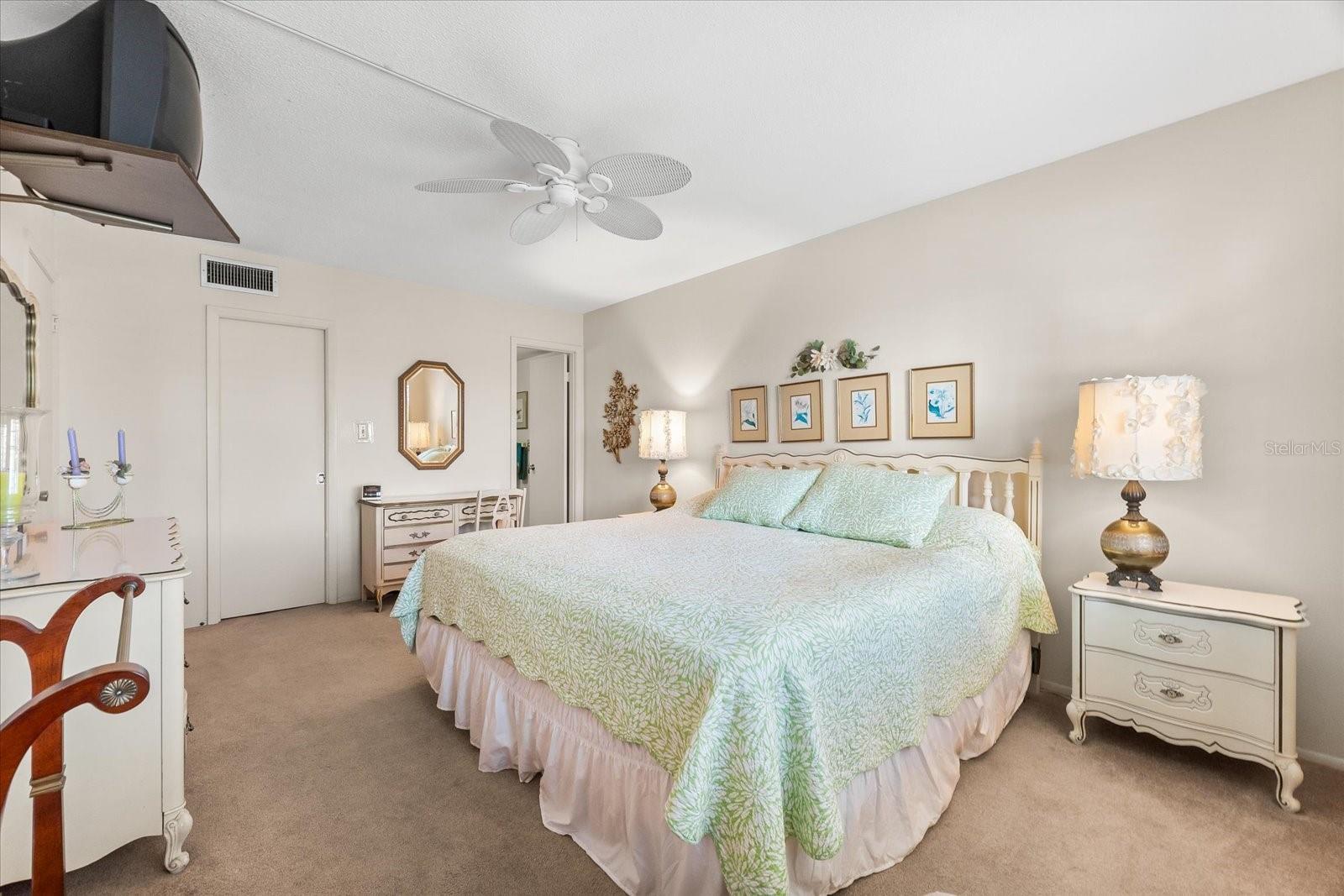 Image 25 of 83 For 5600 Beach Way Drive 201