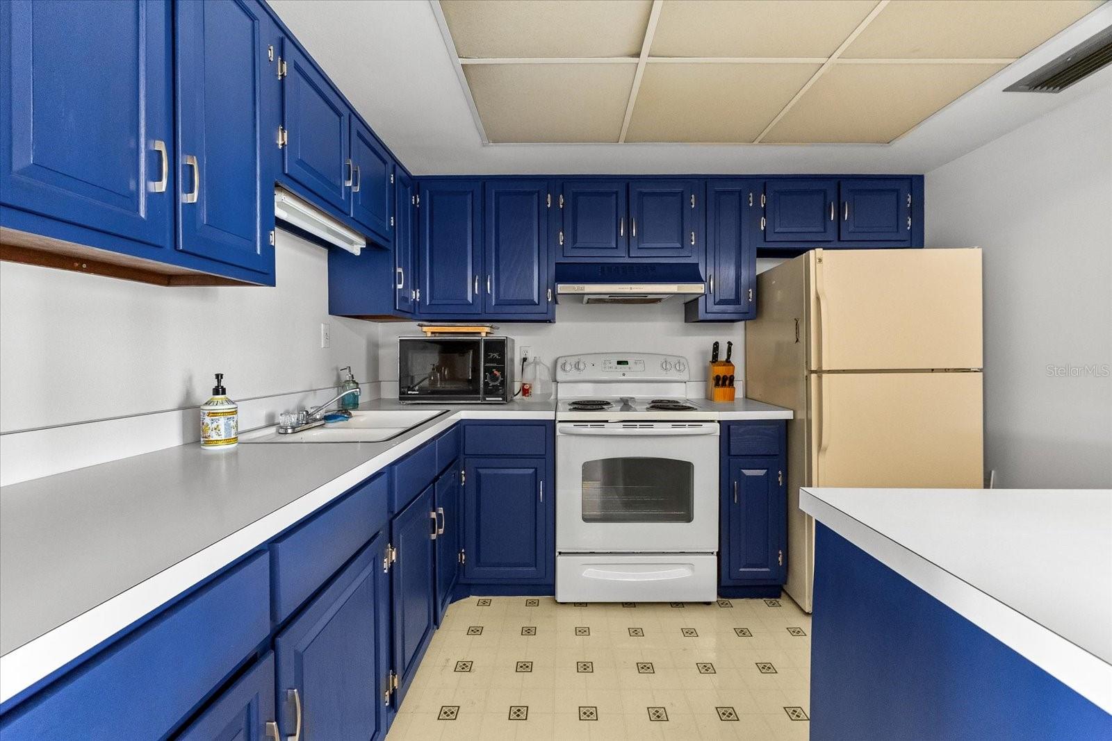Image 34 of 83 For 5600 Beach Way Drive 201