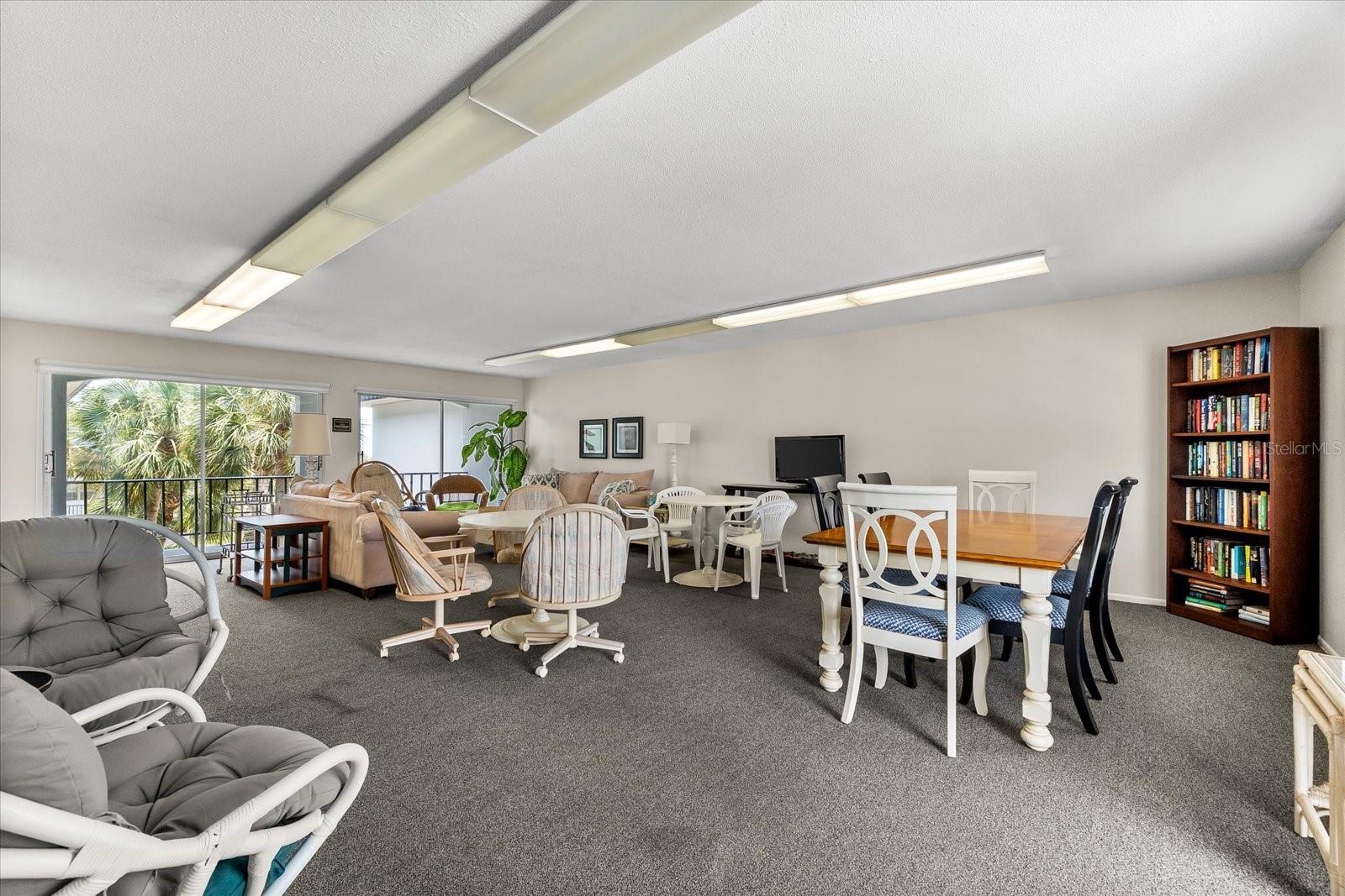 Image 35 of 83 For 5600 Beach Way Drive 201