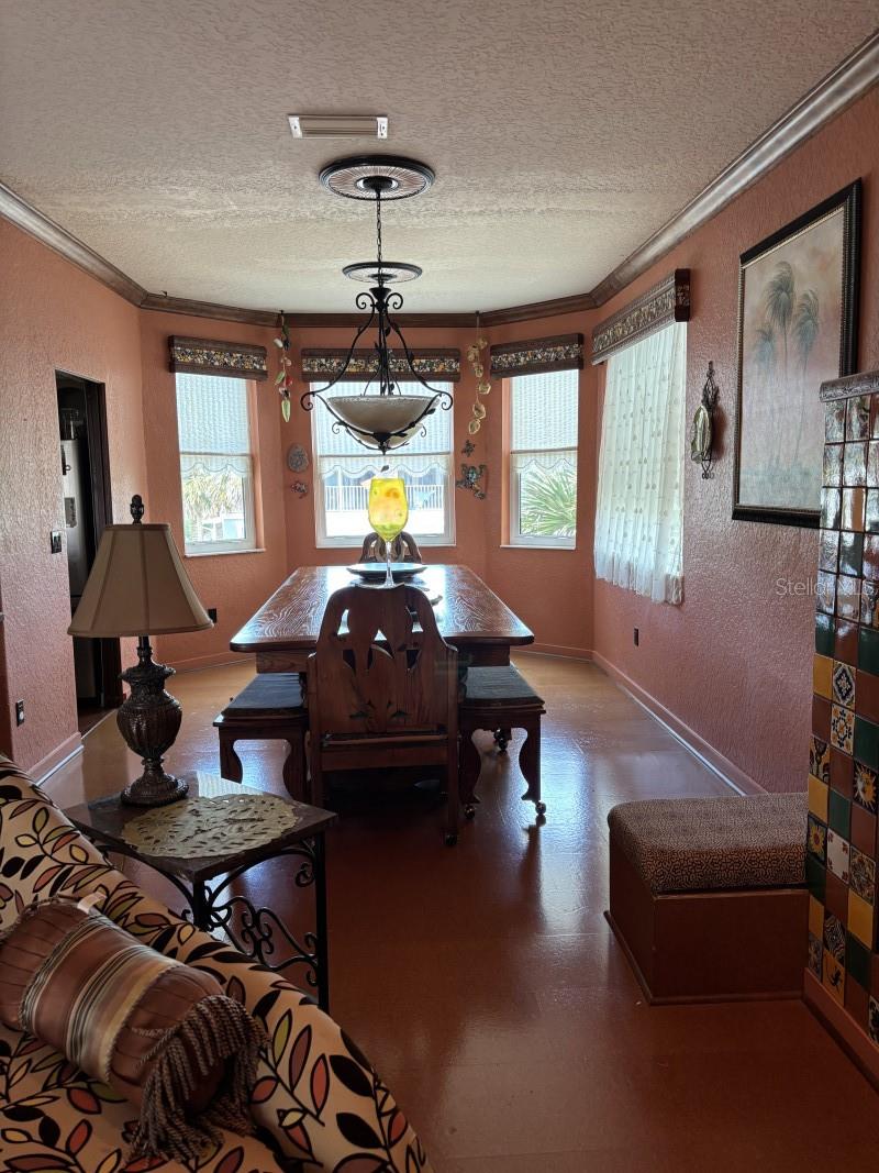 Listing photo id 7 for 54 Ocean Street