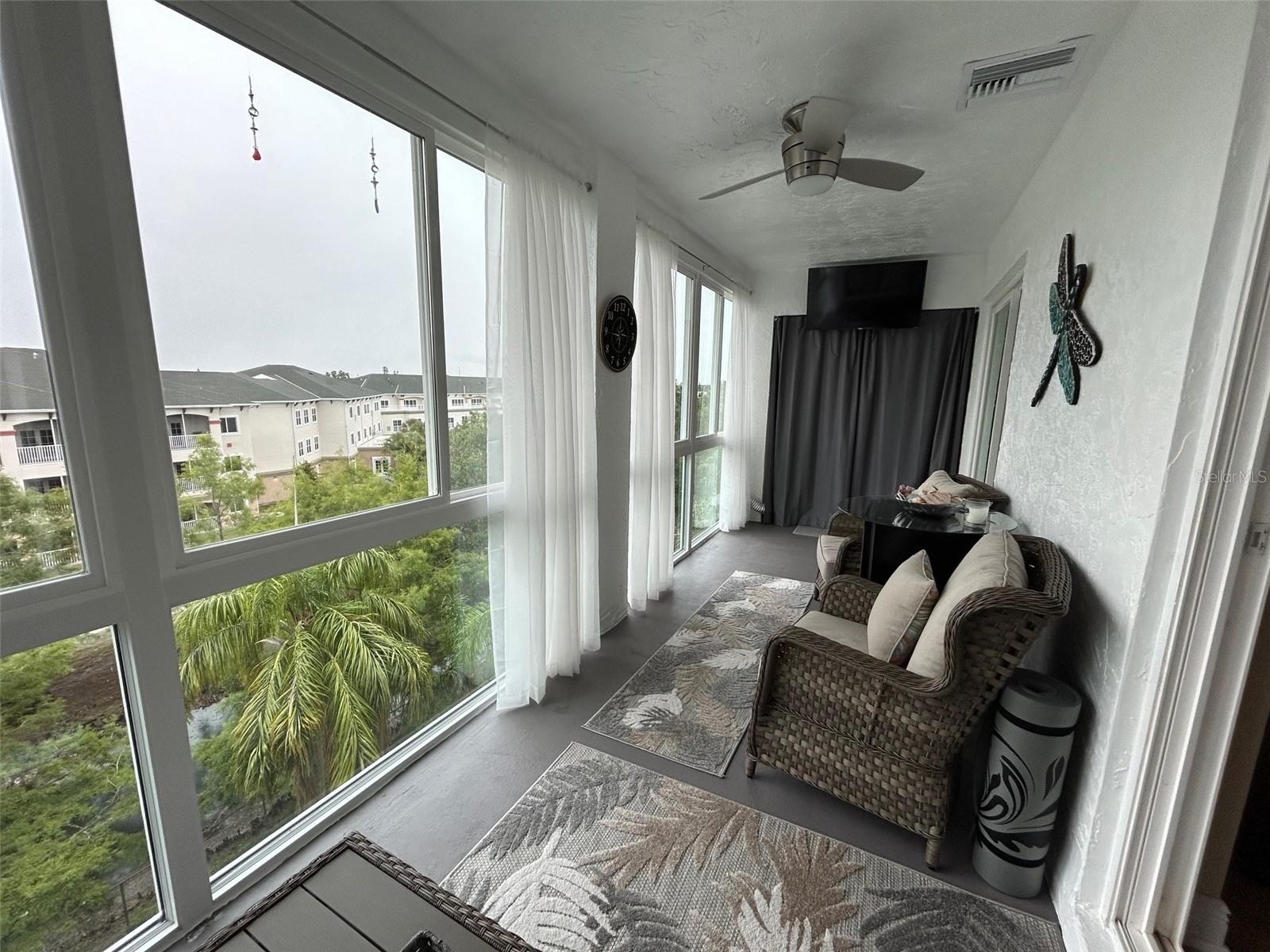 Image 18 of 64 For 3272 Lake Bayshore Drive 515