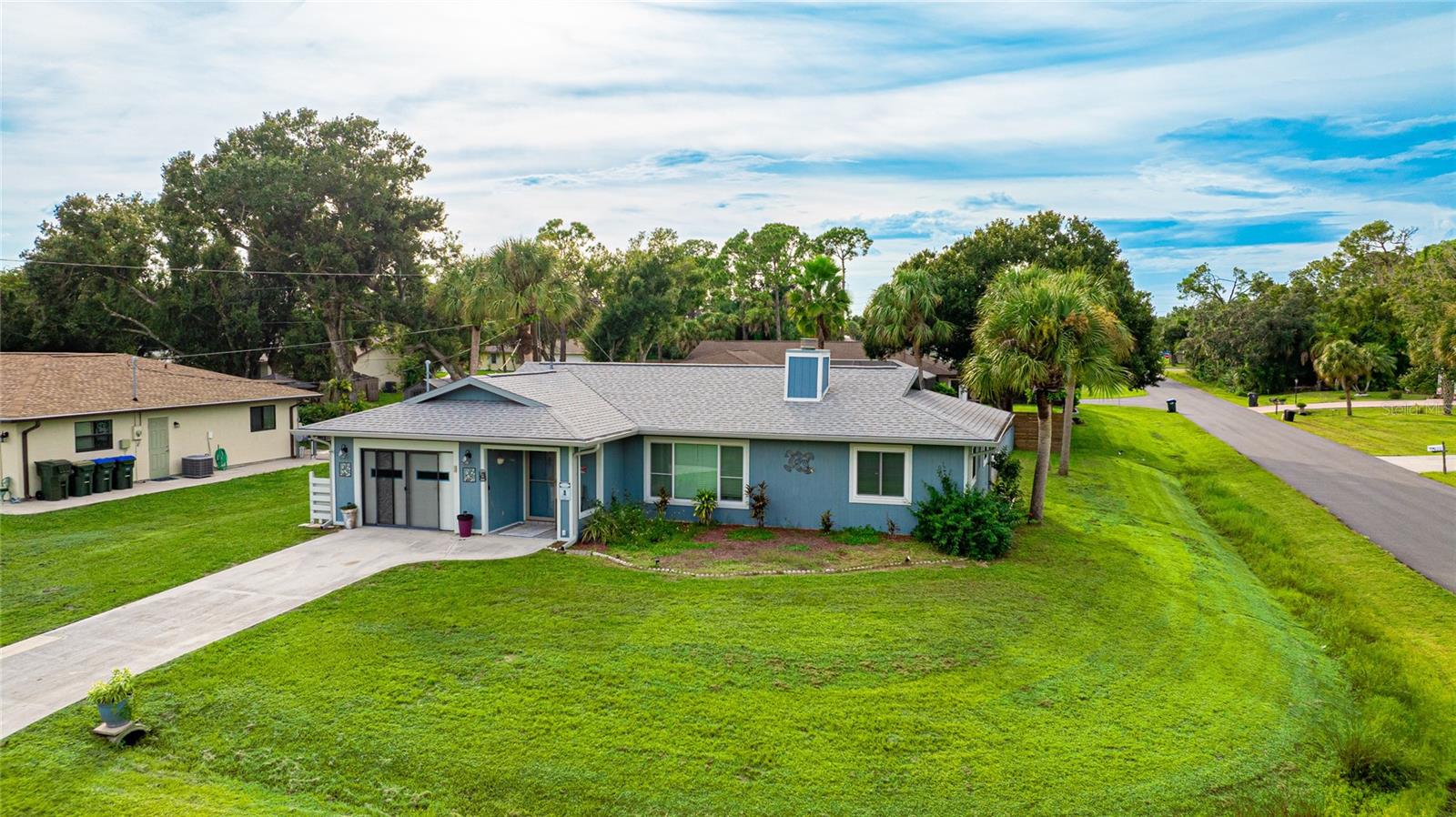 Image 4 of 37 For 5329 Ansonia Terrace