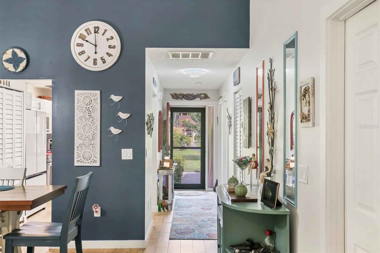 Image 4 of 49 For 7915 4th Avenue W 7915