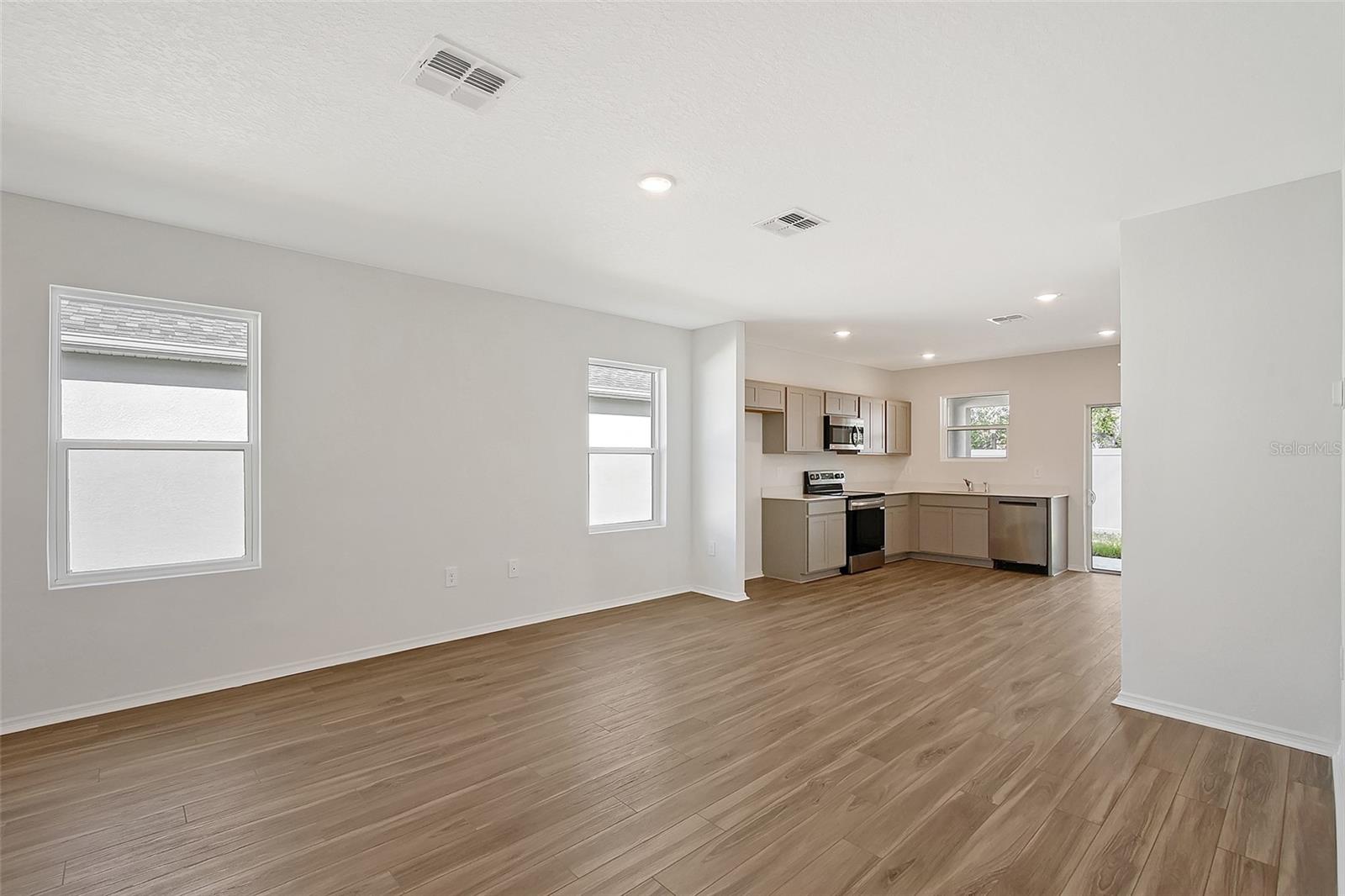 Image 6 of 30 For 1643 35th Street