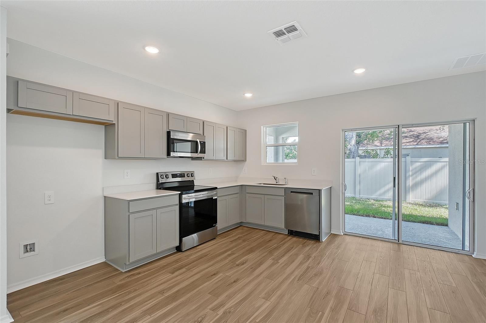 Image 8 of 30 For 1643 35th Street
