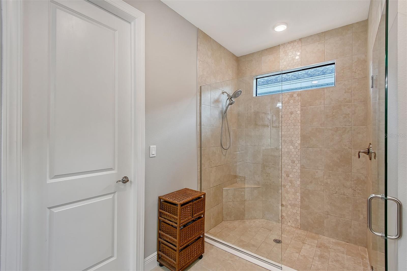 Image 34 of 77 For 5187 Barnett Circle