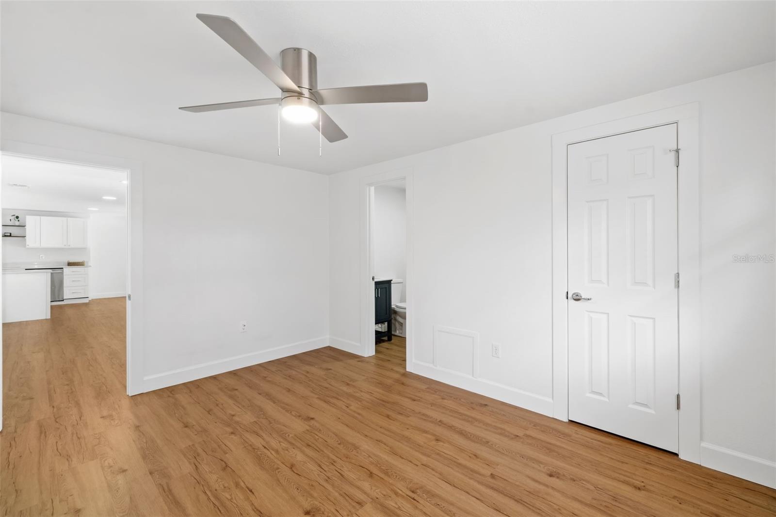 Image 25 of 40 For 3975 Coleridge Place