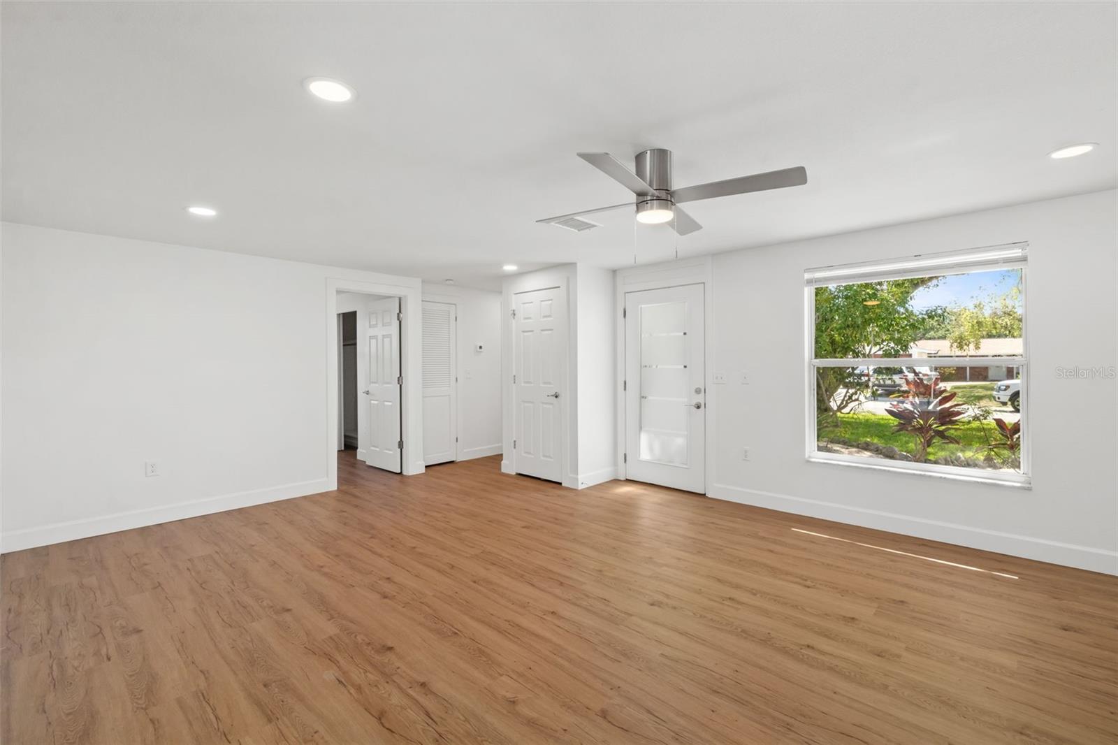 Image 26 of 40 For 3975 Coleridge Place