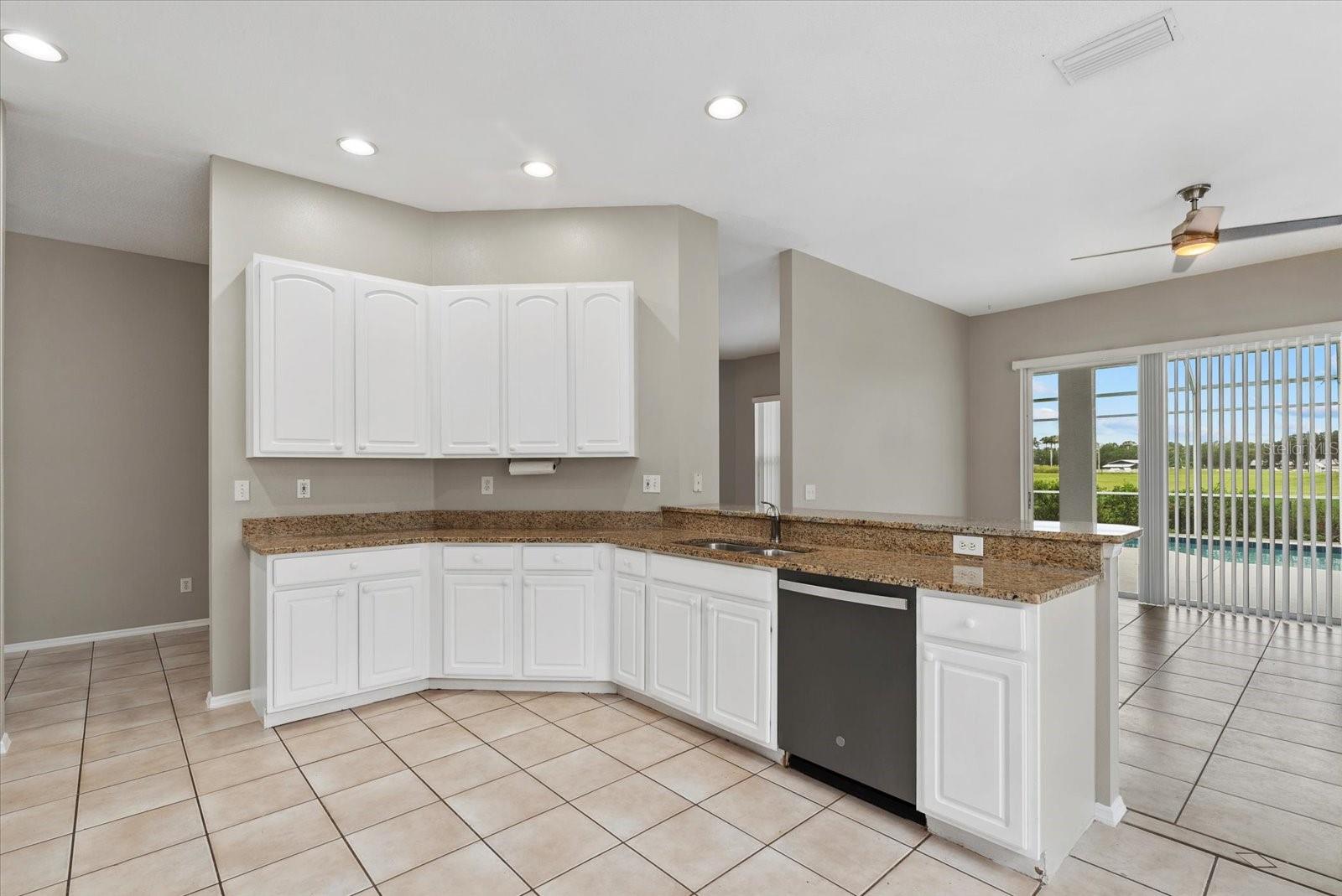 Image 18 of 40 For 7744 Castleisland Drive