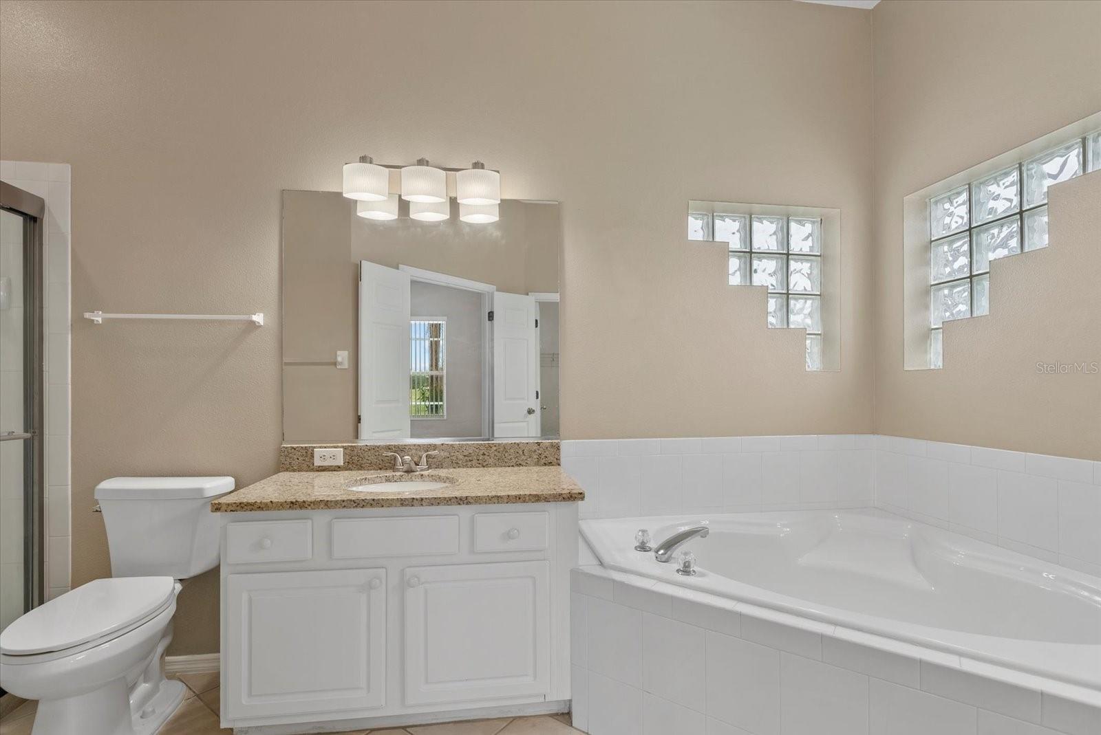 Image 7 of 40 For 7744 Castleisland Drive