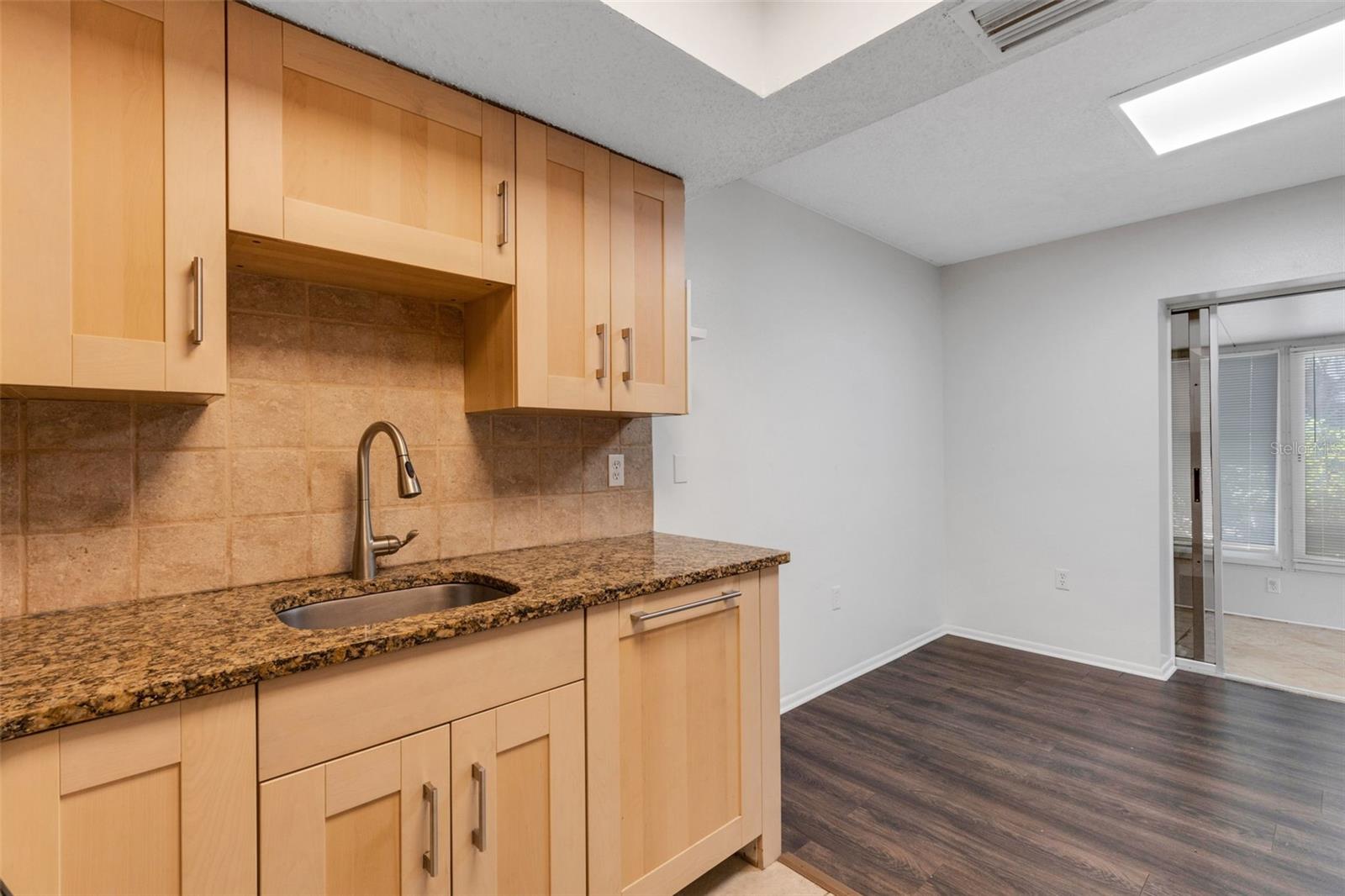 Image 11 of 38 For 5356 Royal Palm Avenue 5356