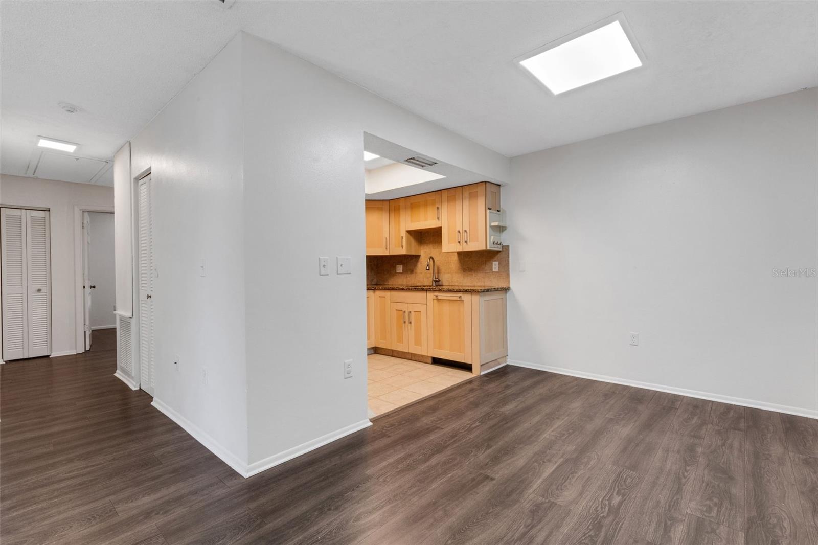 Image 16 of 38 For 5356 Royal Palm Avenue 5356