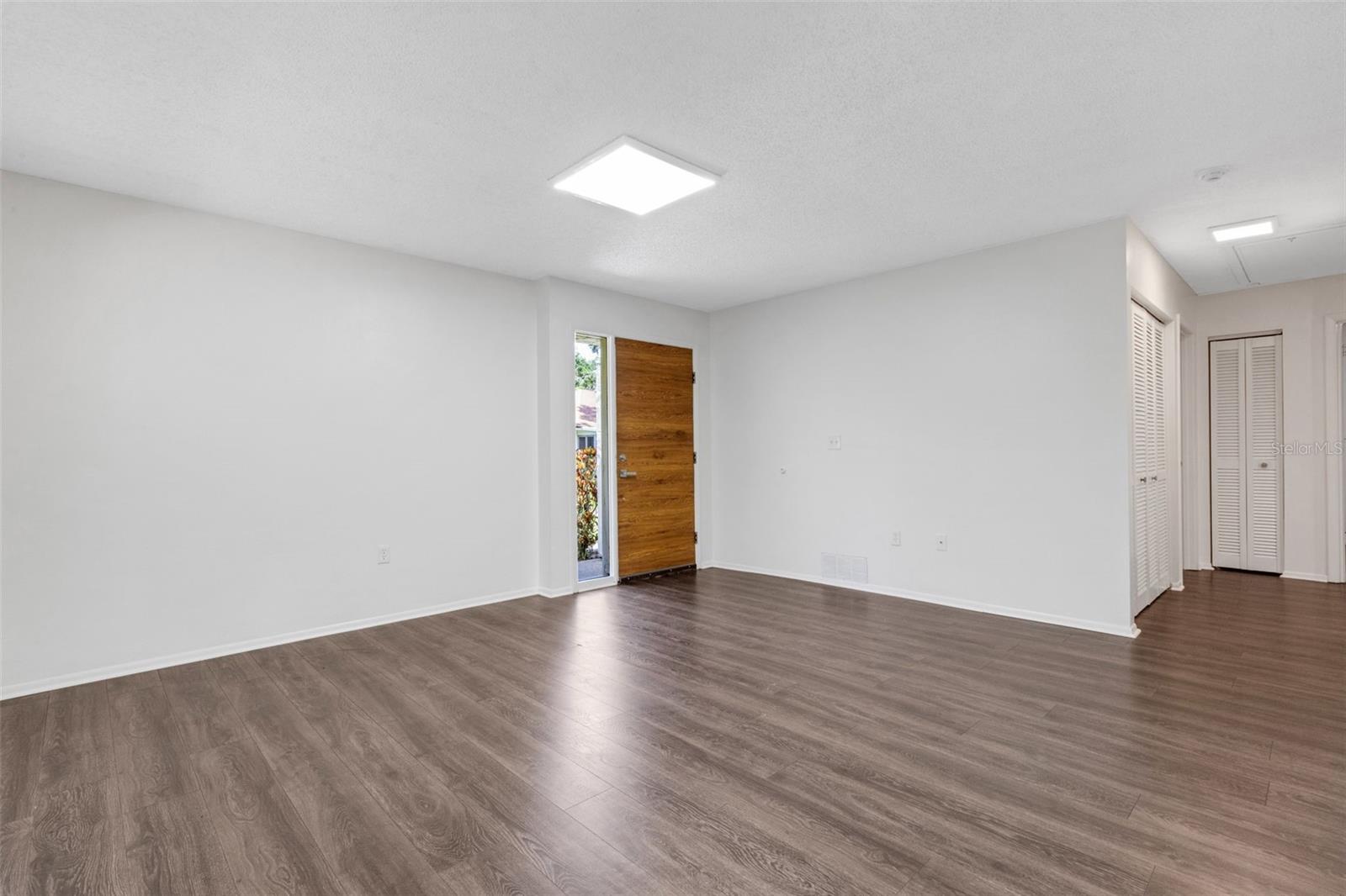Image 3 of 38 For 5356 Royal Palm Avenue 5356