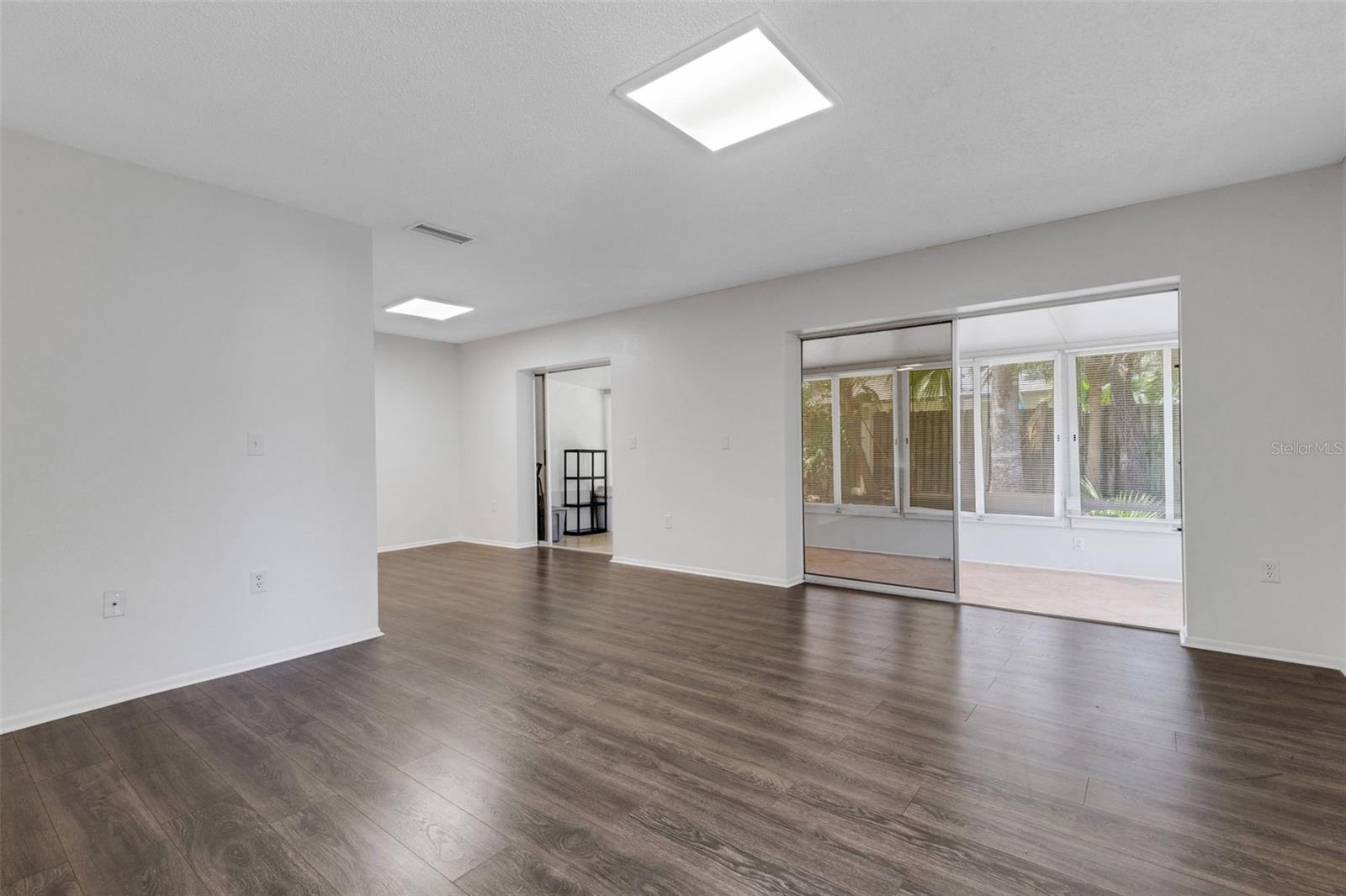 Image 5 of 38 For 5356 Royal Palm Avenue 5356