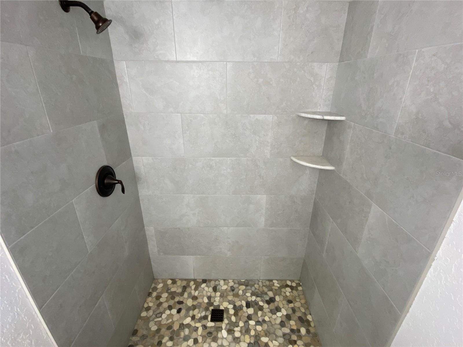 Image 17 of 17 For 1951 Toucan Way 210