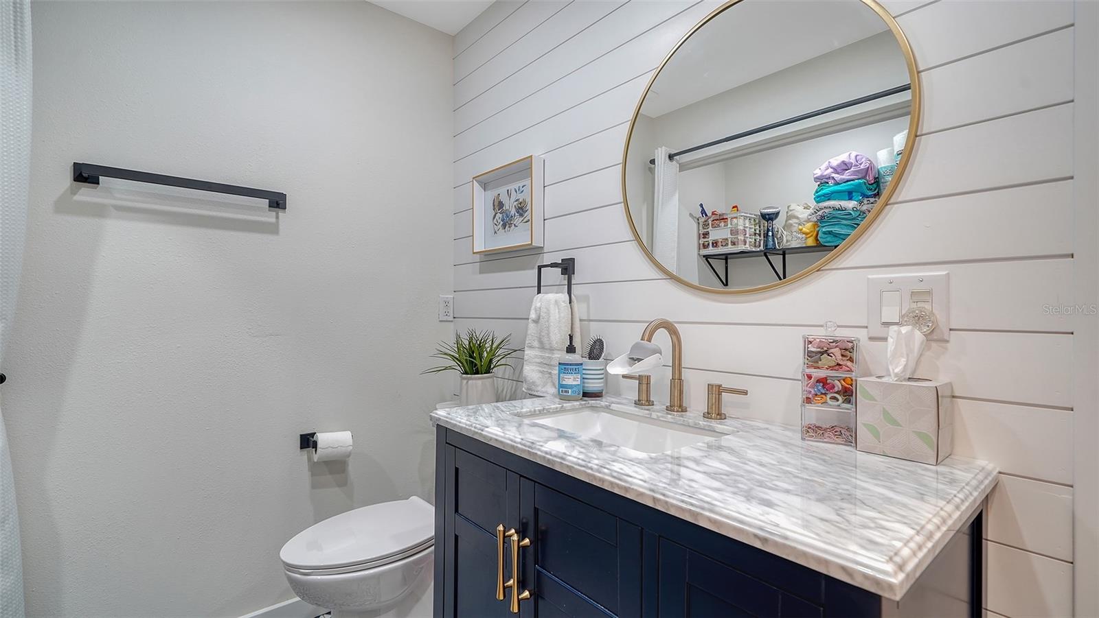 Image 18 of 32 For 946 Beneva Road V26