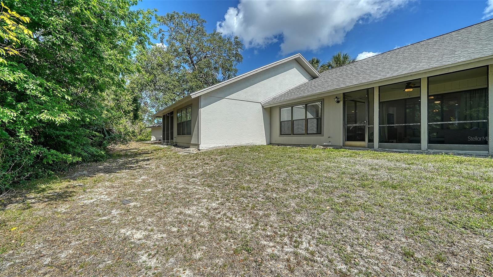 Image 28 of 32 For 946 Beneva Road V26