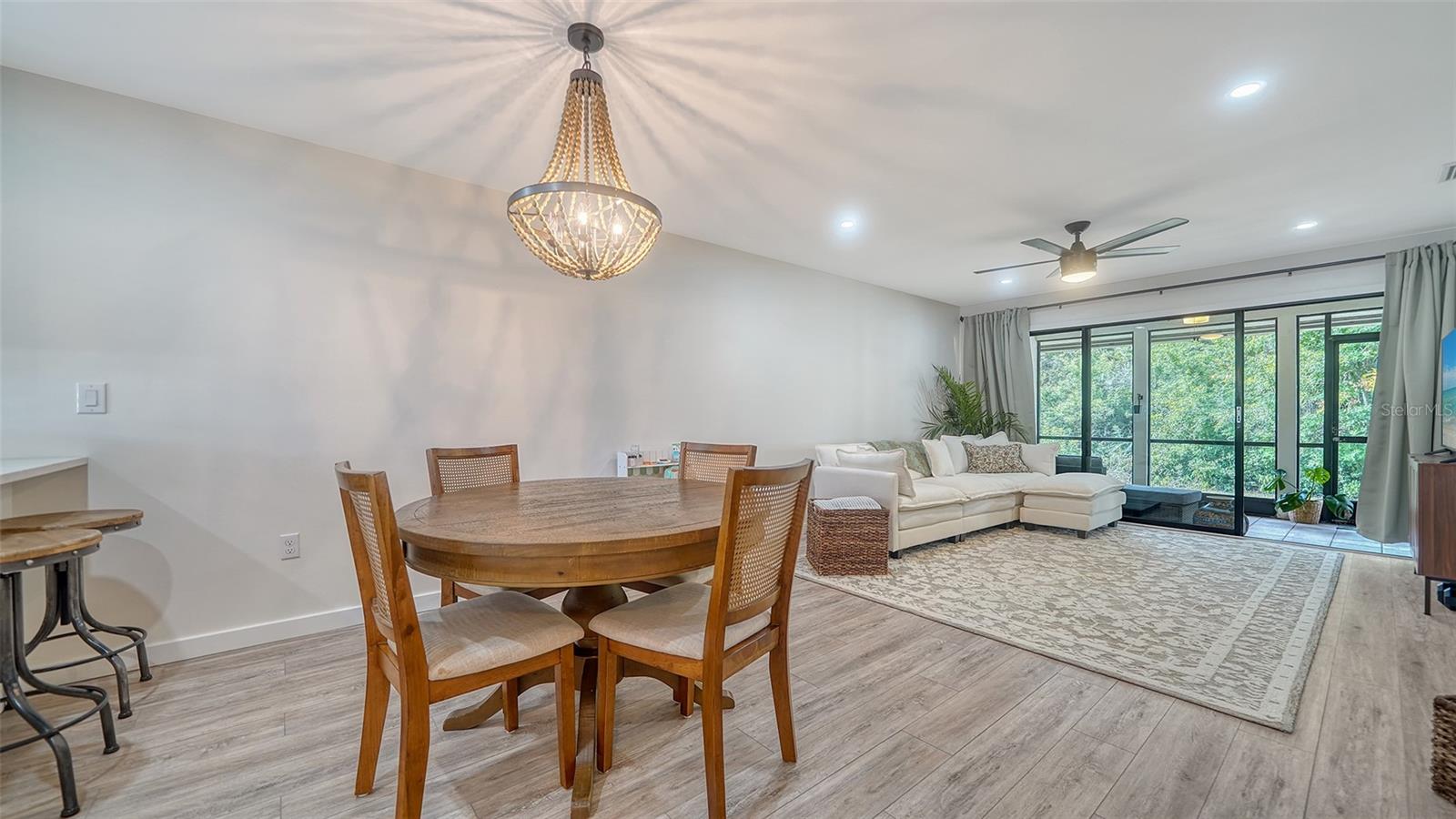 Image 6 of 32 For 946 Beneva Road V26