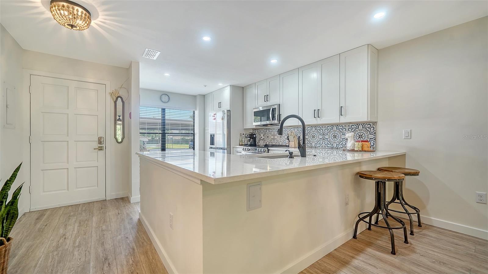 Image 8 of 32 For 946 Beneva Road V26