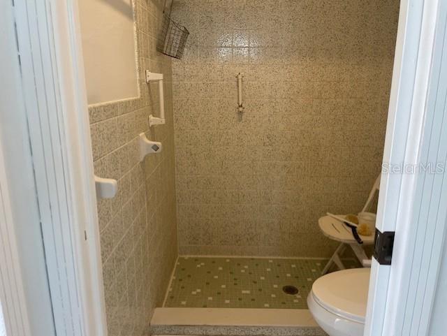 Image 16 of 25 For 1708 Claw Court