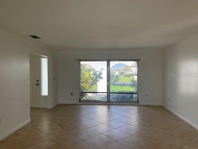 Image 5 of 25 For 1708 Claw Court