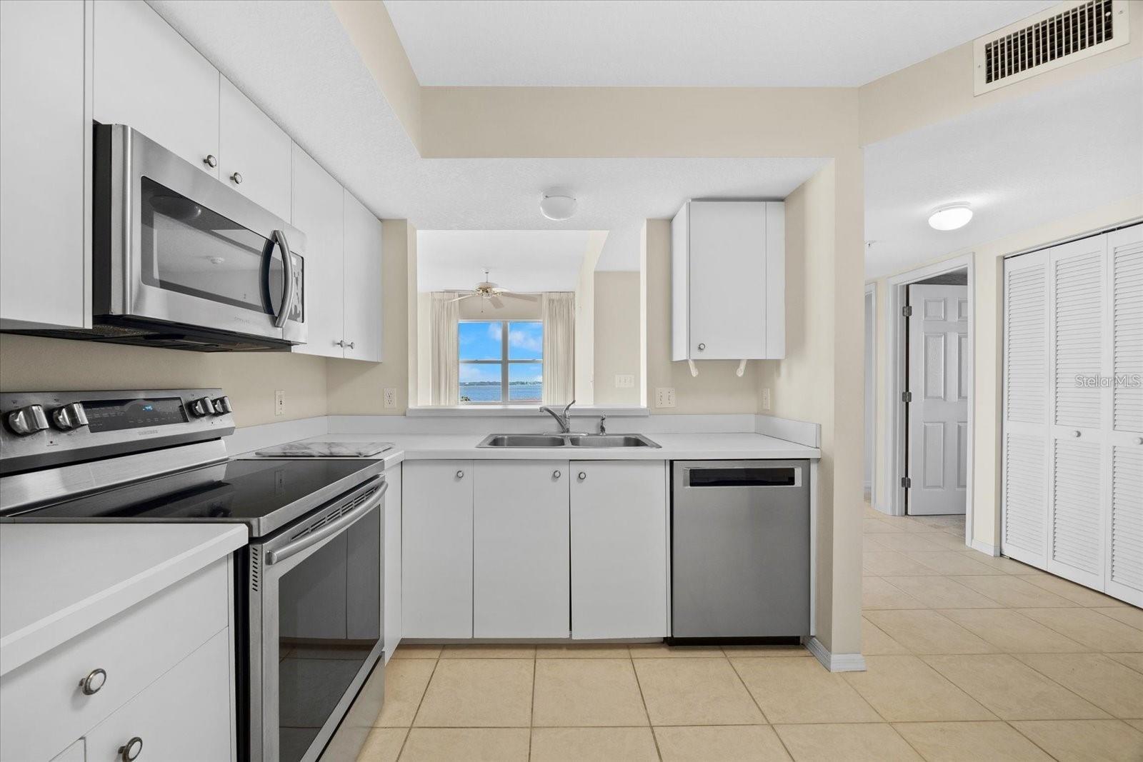 Image 4 of 23 For 2625 Terra Ceia Bay Boulevard 606