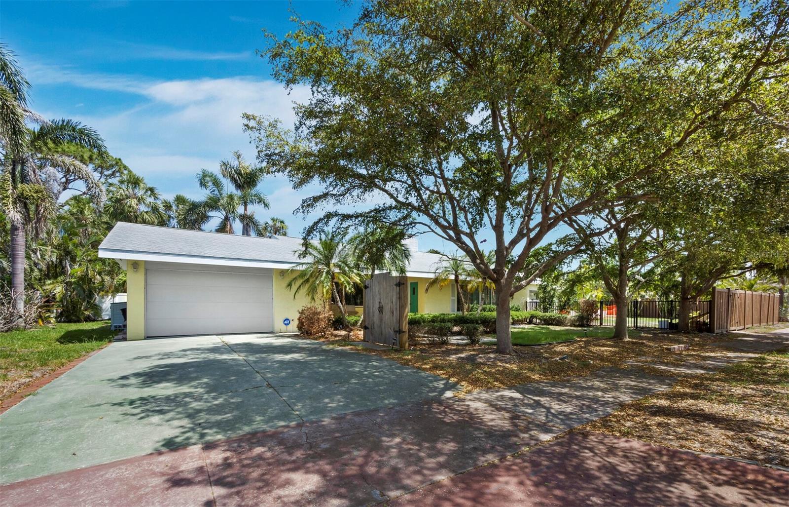 Image 2 of 16 For 335 Arthur Drive