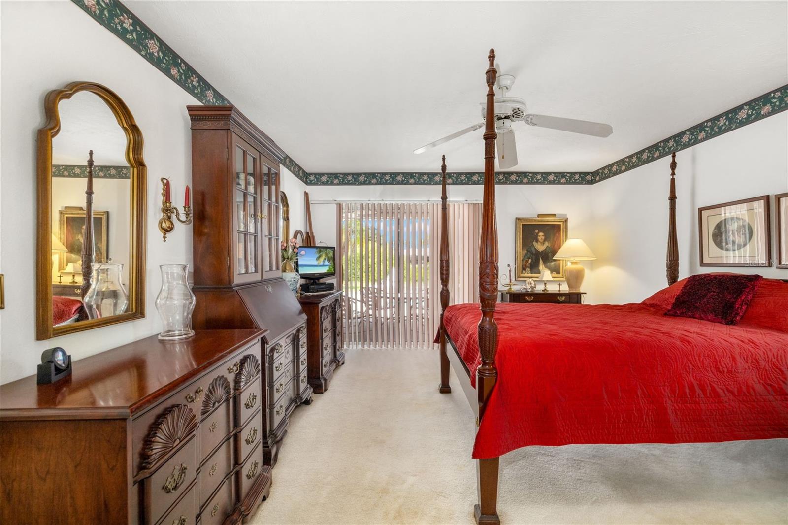 Image 21 of 44 For 7615 17th Avenue W