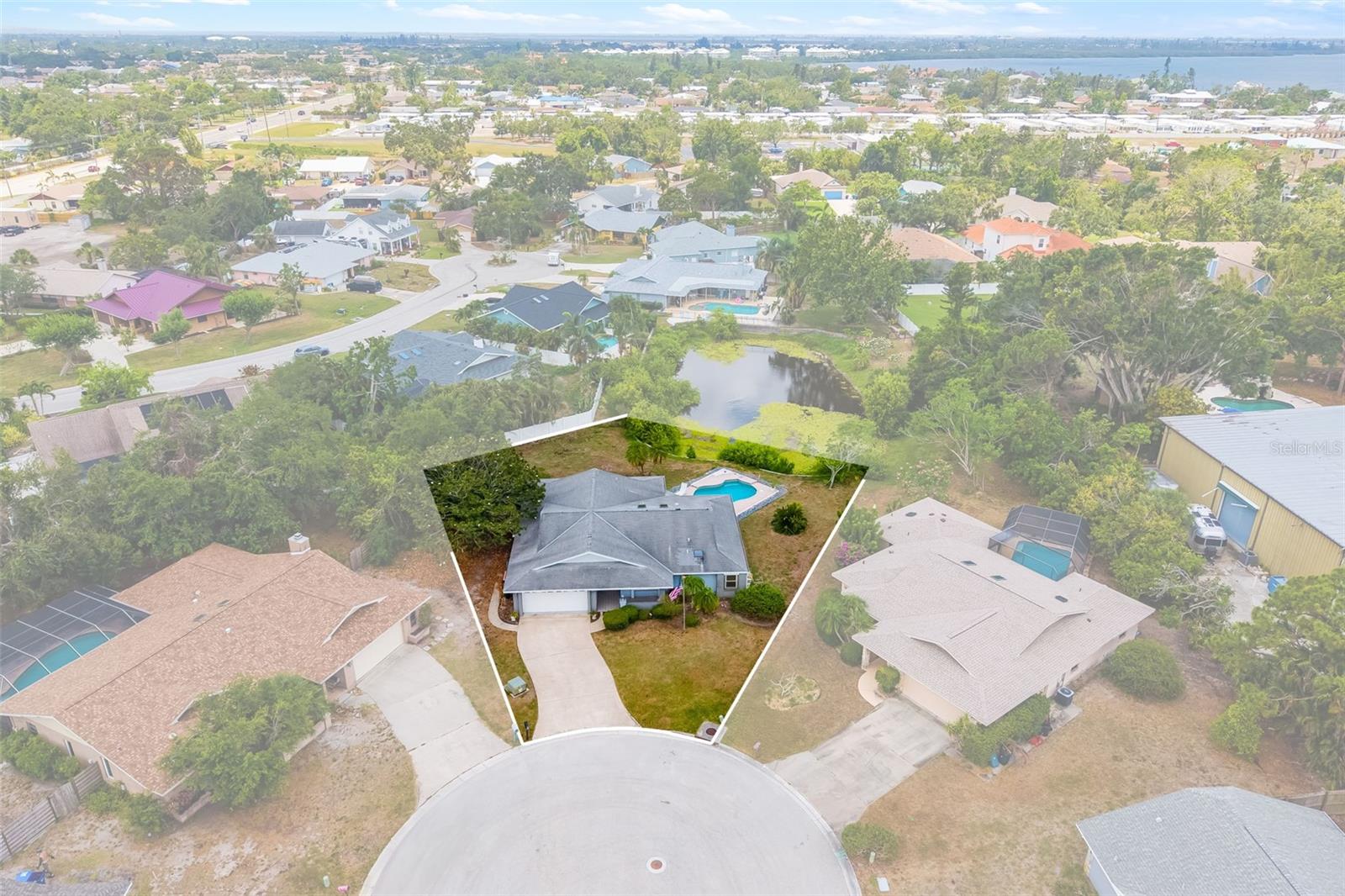 Image 37 of 44 For 7615 17th Avenue W