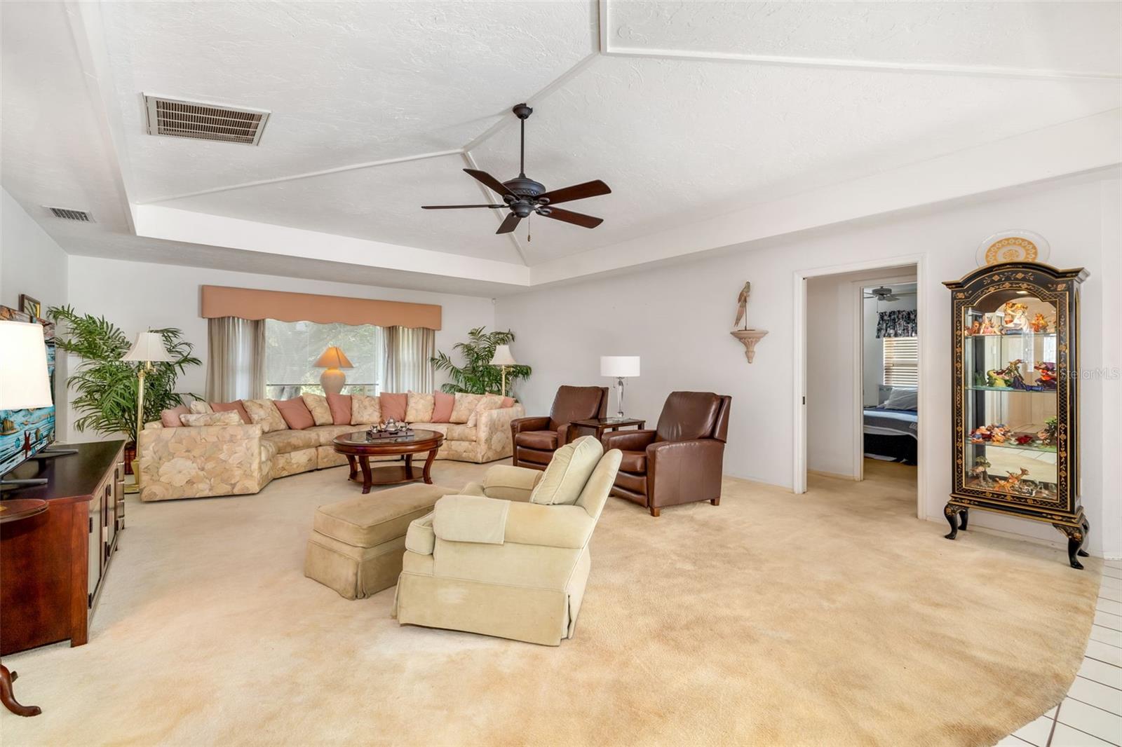 Image 9 of 44 For 7615 17th Avenue W