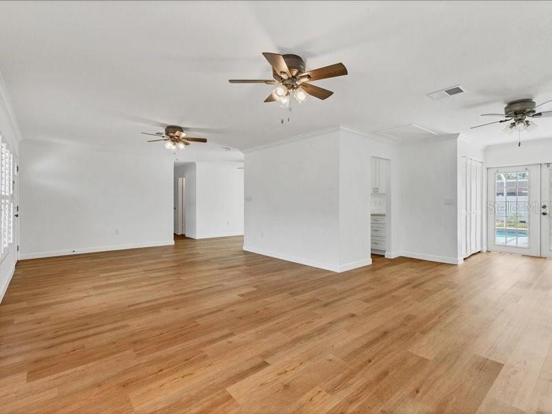 Image 5 of 36 For 3328 Kingswood Drive