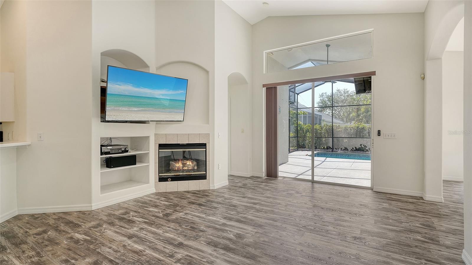 Image 10 of 75 For 6213 Willet Court