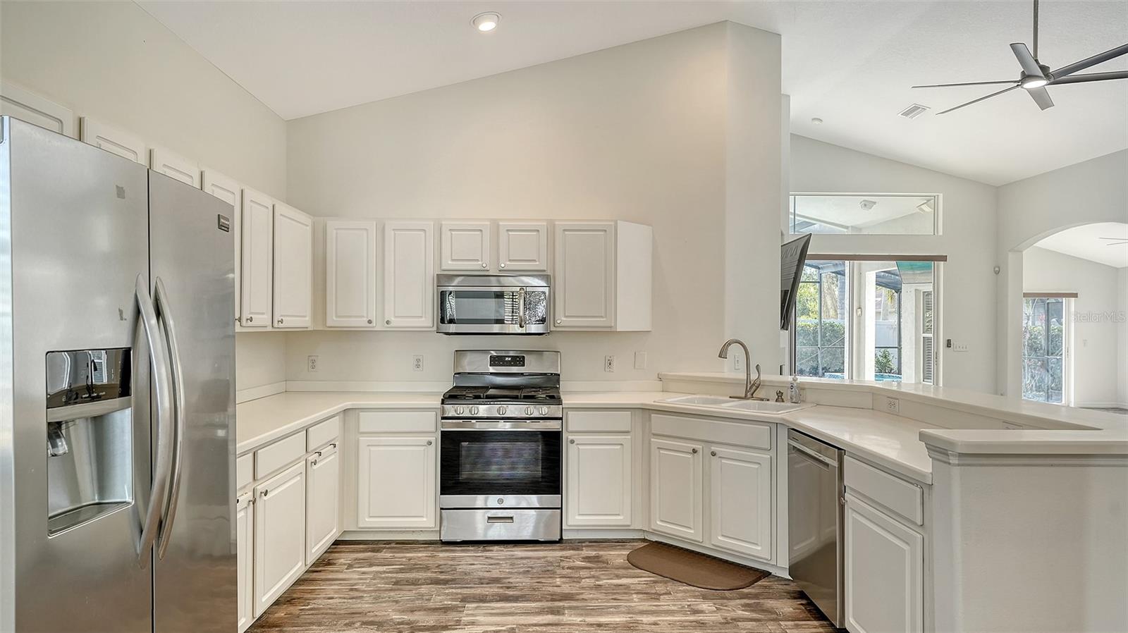 Image 14 of 75 For 6213 Willet Court