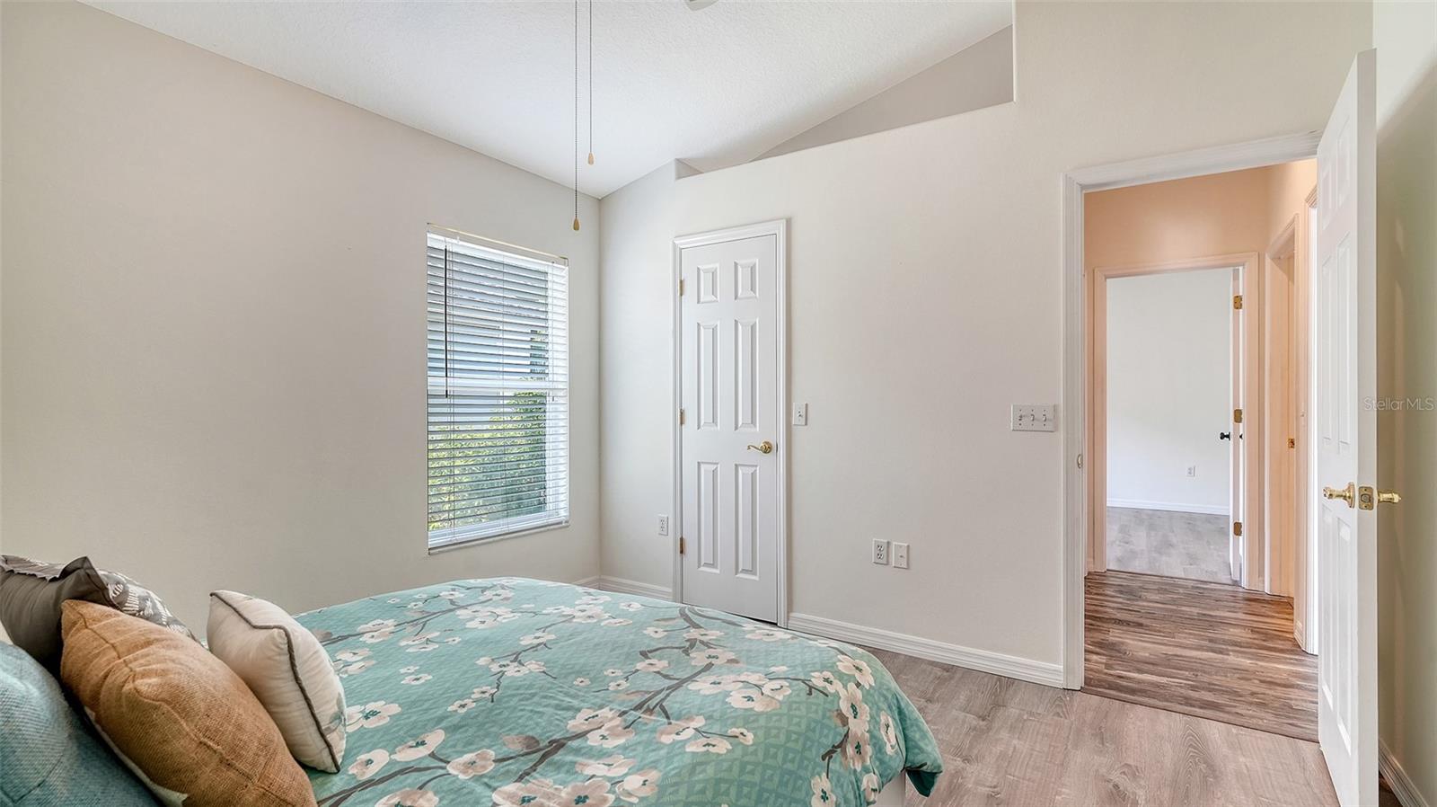 Image 28 of 75 For 6213 Willet Court