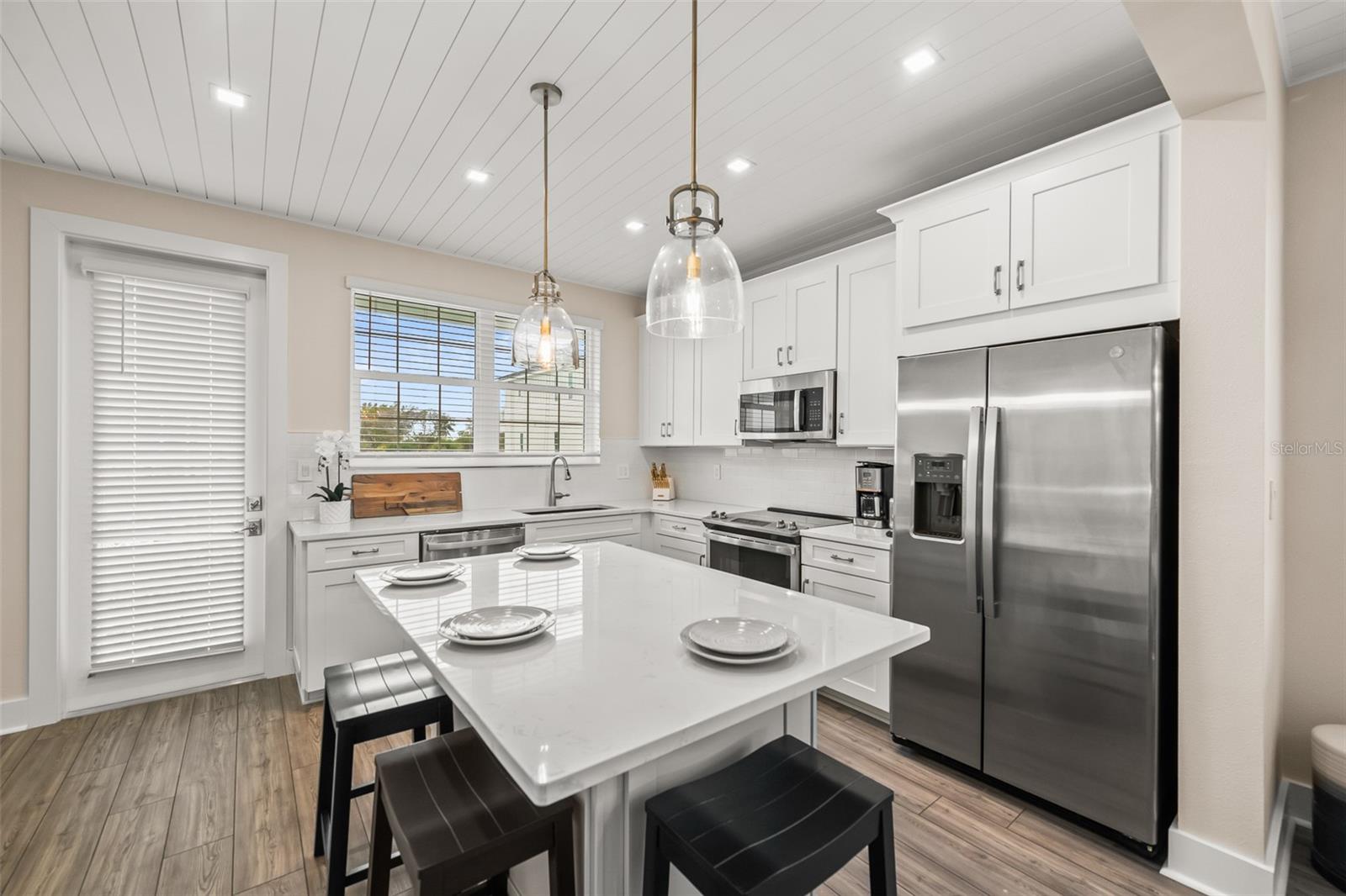 Image 11 of 34 For 4321 Marina View Way
