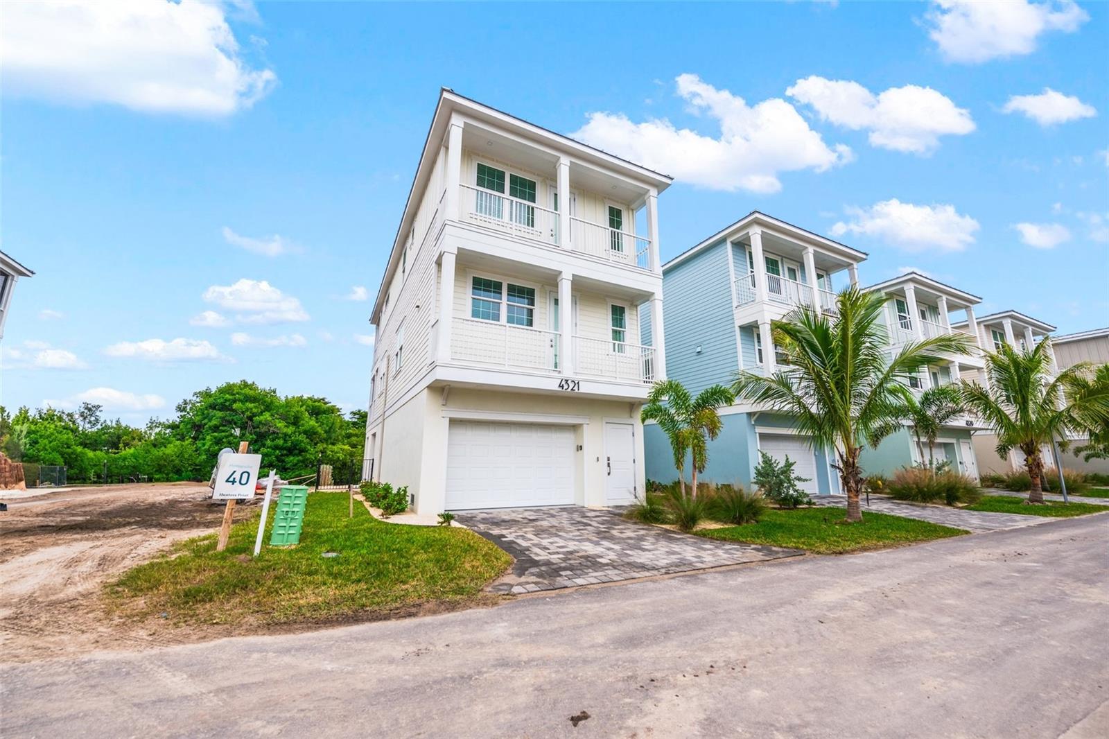 Image 2 of 34 For 4321 Marina View Way