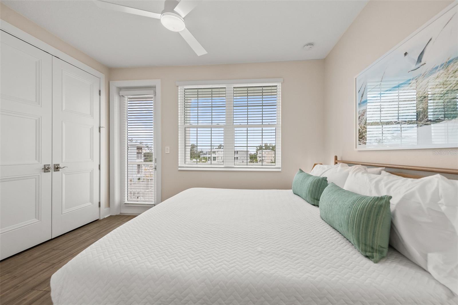 Image 28 of 34 For 4321 Marina View Way