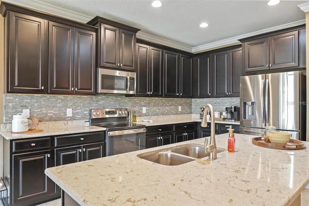 Image 10 of 47 For 18620 Cortes Creek Boulevard
