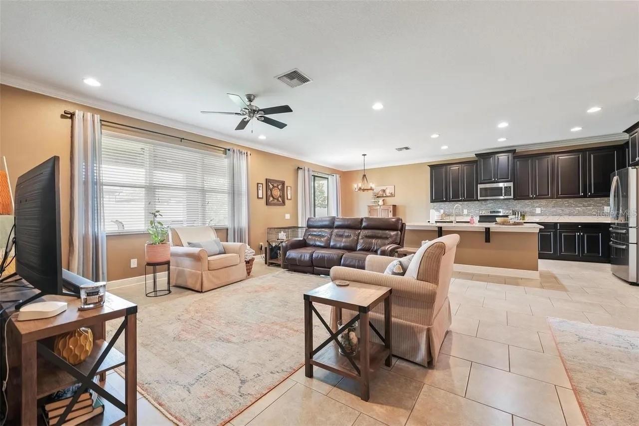 Image 13 of 47 For 18620 Cortes Creek Boulevard